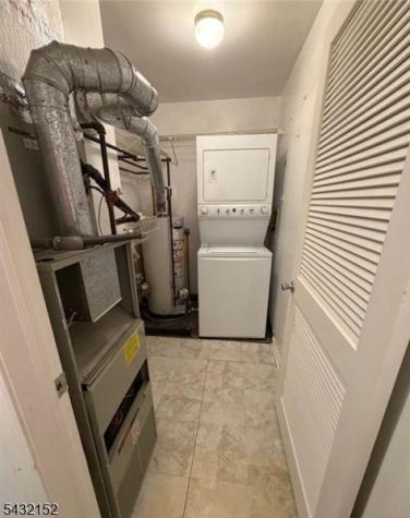 2509 Candlelight Court Helmetta NJ 08828
