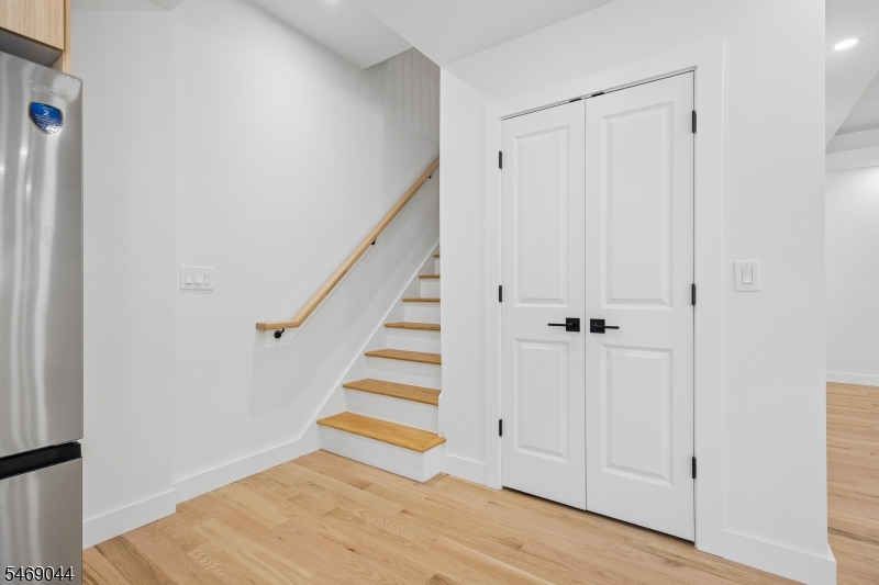 32 Oak Bend Road West Orange NJ 07052