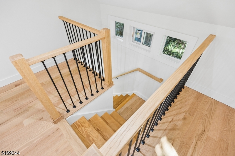 32 Oak Bend Road West Orange NJ 07052