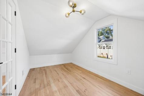 32 Oak Bend Road West Orange NJ 07052