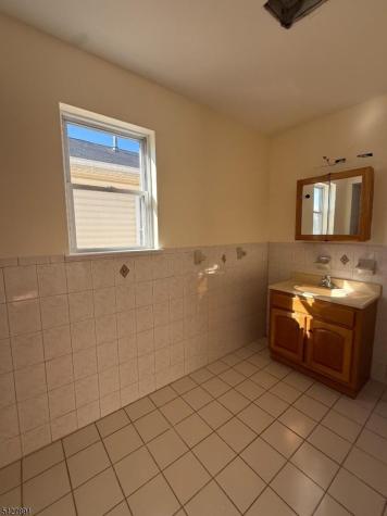 68 Port Avenue Elizabeth NJ 07206