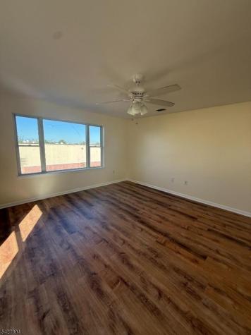 68 Port Avenue Elizabeth NJ 07206