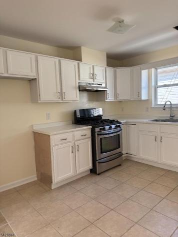 68 Port Avenue Elizabeth NJ 07206
