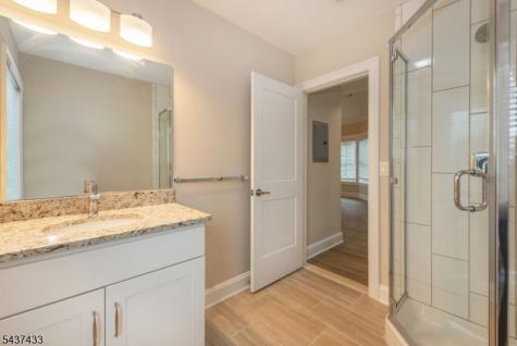 84 Auburn Street Paterson NJ 07501