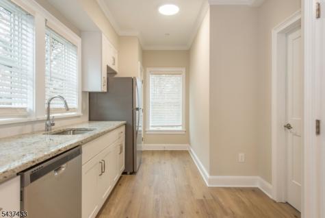 84 Auburn Street Paterson NJ 07501