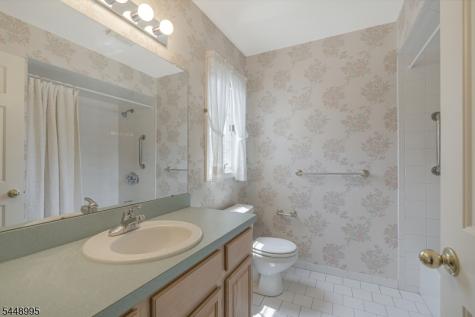 28 Helton Terrace Montville NJ 07045