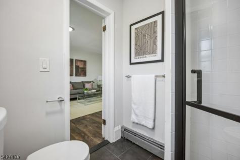 44 Gates Ave Apt 2 Montclair NJ 07042