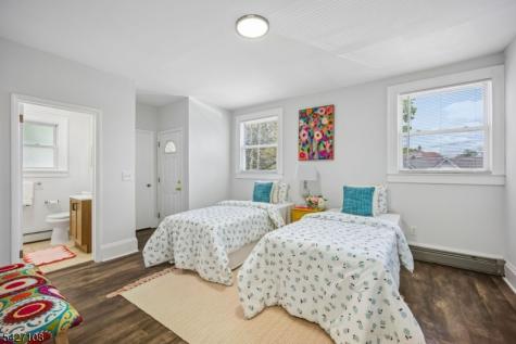 44 Gates Ave Apt 2 Montclair NJ 07042