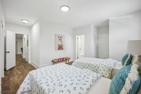 44 Gates Ave Apt 2 Montclair NJ 07042