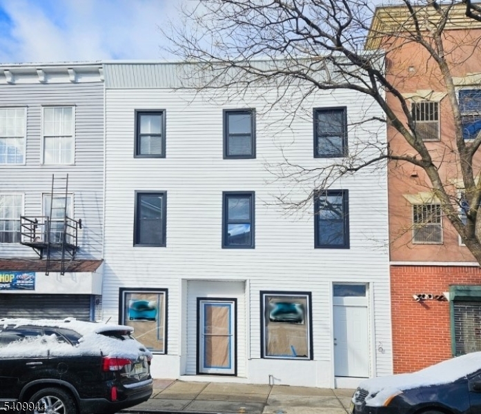 130 1ST Street Elizabeth NJ 07206