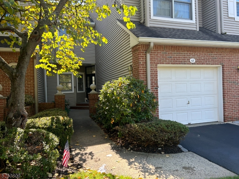 68 Kent Drive Roseland NJ 07068