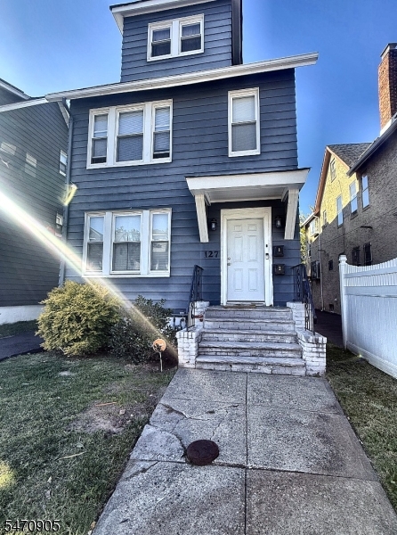 127 Brookwood Street East Orange NJ 07018