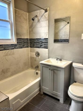127 Brookwood Street East Orange NJ 07018