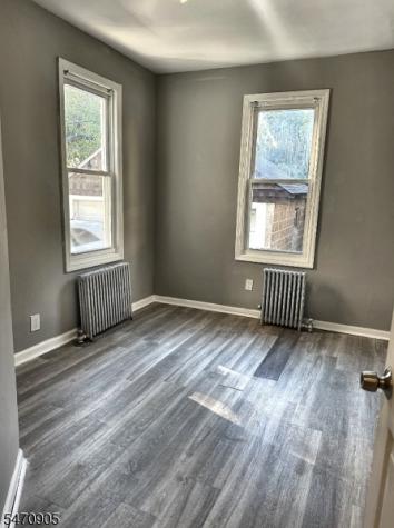 127 Brookwood Street East Orange NJ 07018
