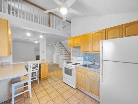 964 State Route 173 - B Bloomsbury NJ 08804