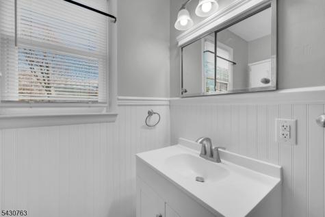 207 Gertrude Terrace Dunellen NJ 08812