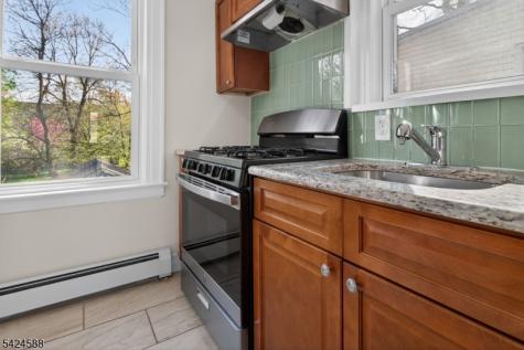 24 Marion Avenue Newark NJ 07106