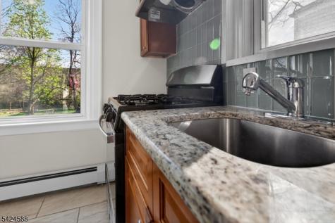 24 Marion Avenue Newark NJ 07106