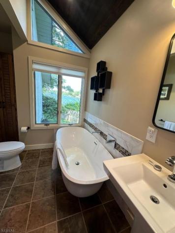 25 Lines Avenue Hopatcong NJ 07843