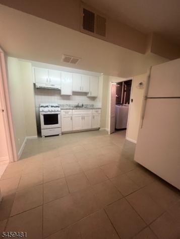 251 Chamberlain Avenue Paterson NJ 07502