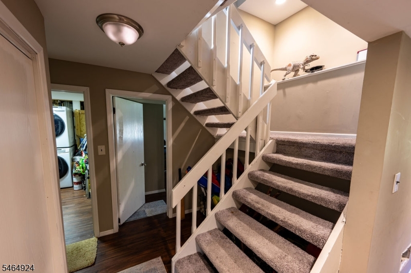 13 Village Way Vernon NJ 07462