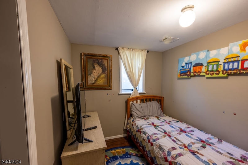 13 Village Way Vernon NJ 07462