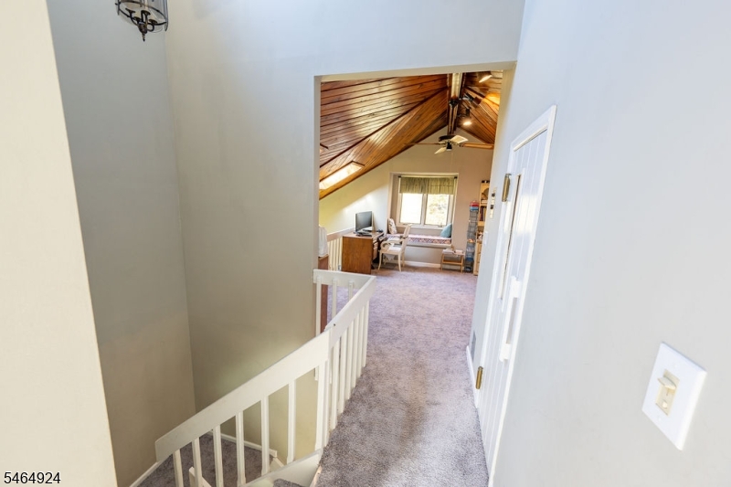 13 Village Way Vernon NJ 07462