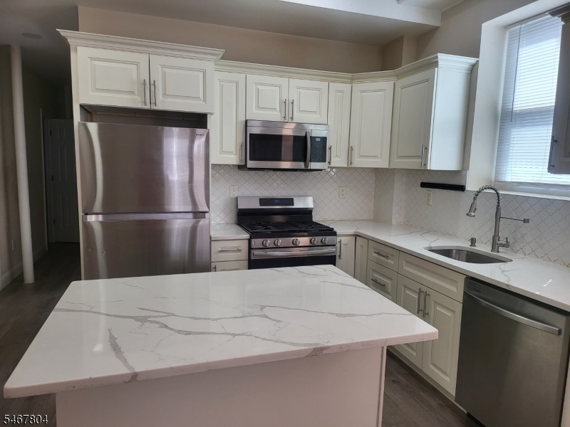 212 John Street Elizabeth NJ 07202