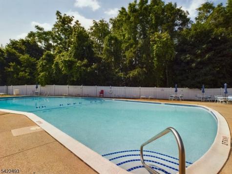 32 Knox Terrace Wayne NJ 07470