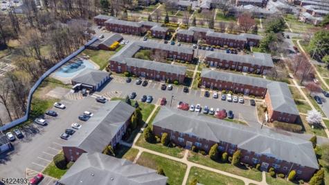 32 Knox Terrace Wayne NJ 07470
