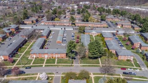 32 Knox Terrace Wayne NJ 07470