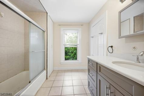 83 High Street Newton NJ 07860