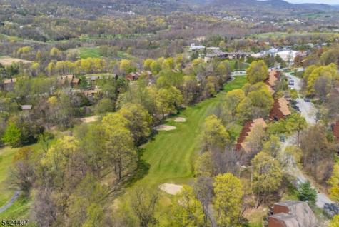 8 Steamboat Drive Vernon NJ 07462