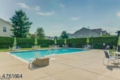 6 Jennifer Drive East Hanover NJ 07936