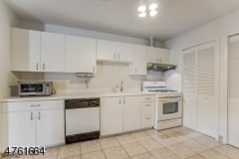 6 Jennifer Drive East Hanover NJ 07936