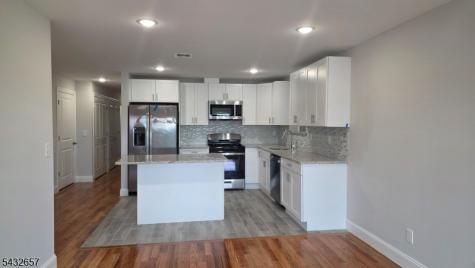 465 Hawthorne Avenue Newark NJ 07112