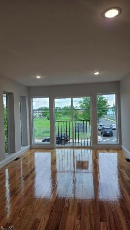 465 Hawthorne Avenue Newark NJ 07112