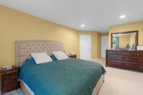 84 Autumn Ridge Road Parsippany-troy Hills NJ 07950