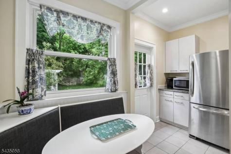 67 Midland Boulevard Maplewood NJ 07040