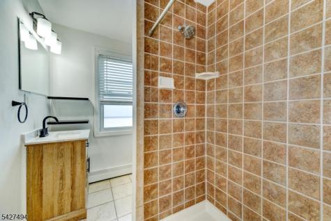 37 E Somerset Street Raritan NJ 08869