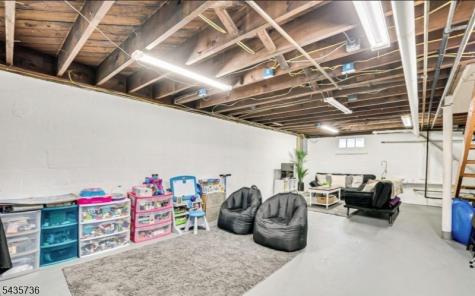 5 Mayfield Place Metuchen NJ 08840