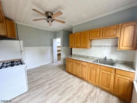 4 Swaine Place West Orange NJ 07052