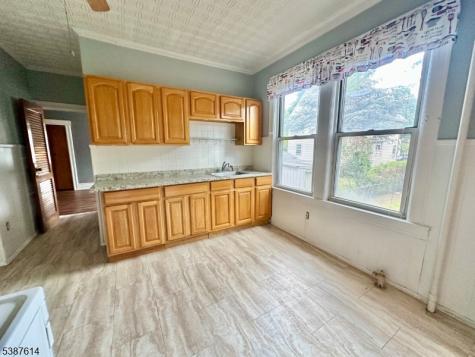 4 Swaine Place West Orange NJ 07052