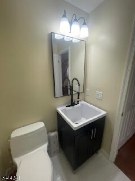 92 Callahan Court Newark NJ 07103