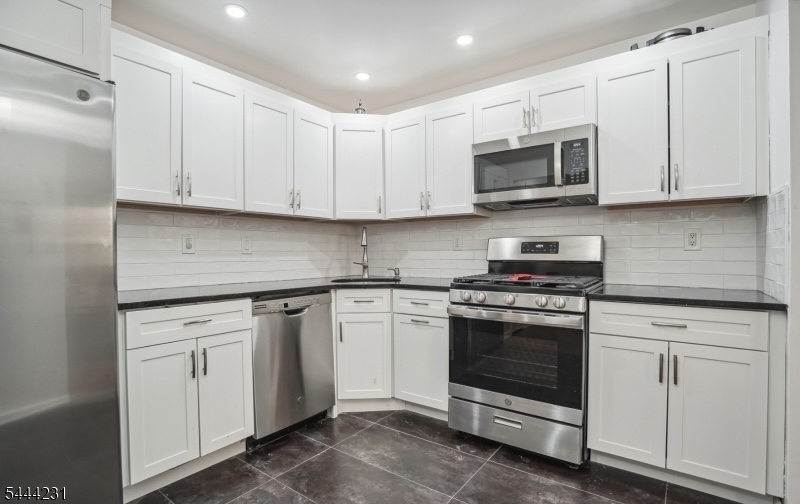 92 Callahan Court Newark NJ 07103