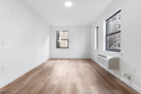 25 Freeway Drive East Orange NJ 07018