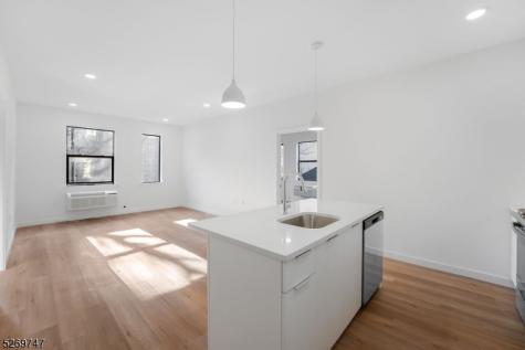 25 Freeway Drive East Orange NJ 07018