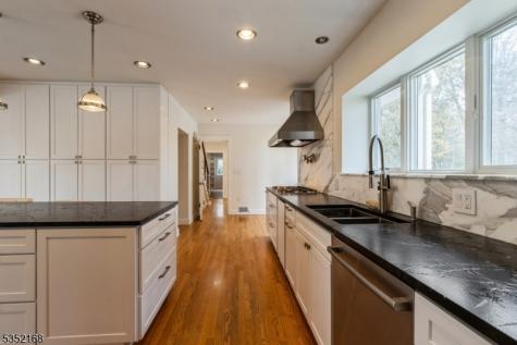 52 Kitchell Road Harding NJ 07960