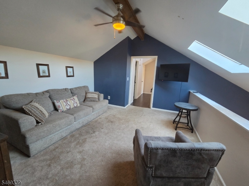 2 Village Way Vernon NJ 07462