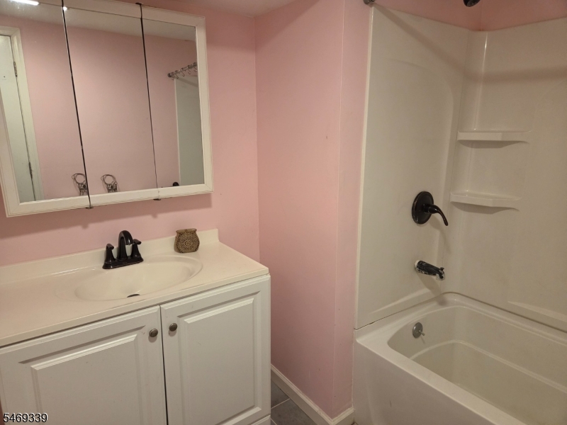 2 Village Way Vernon NJ 07462